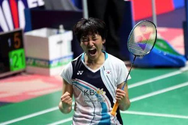 临两球落后 临两球落后