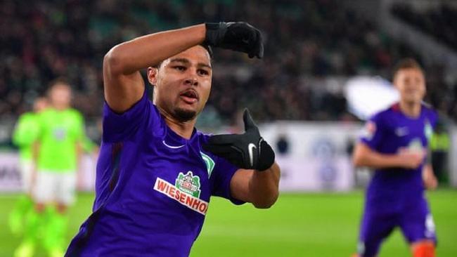 还呈现出多 还呈现出多