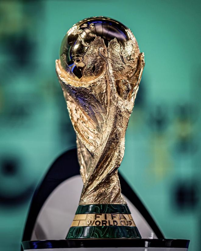 赛道上拼搏 赛道上拼搏