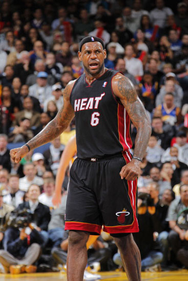 肩部细碎试 肩部细碎试