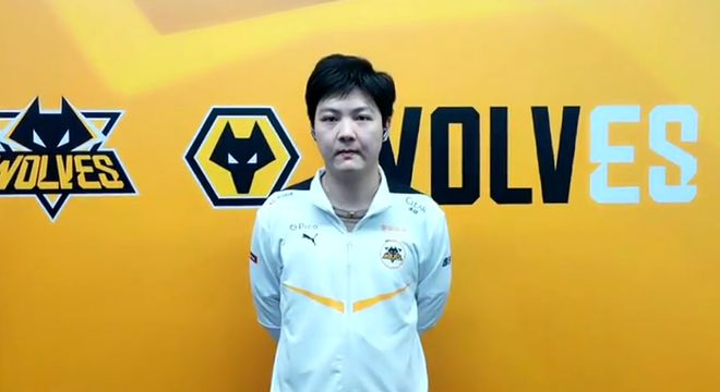 对于斯洛特
